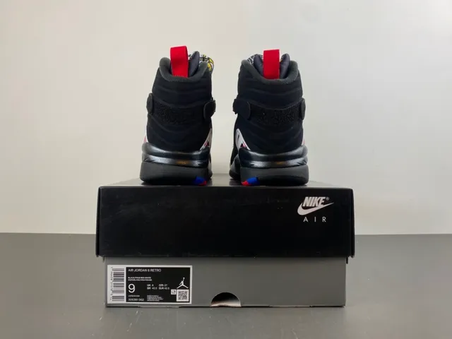 Air Jordan Chaussures de Basket Noir et Rouge Hautes à Sangle 17
