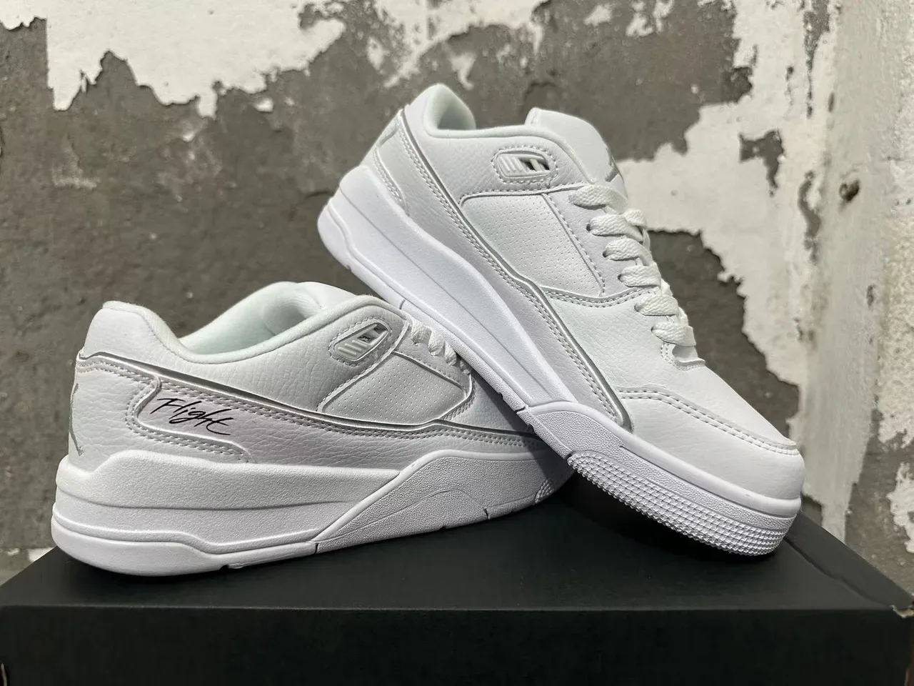 Tênis lifestyle Air Jordan Flight '89 totalmente branco 5
