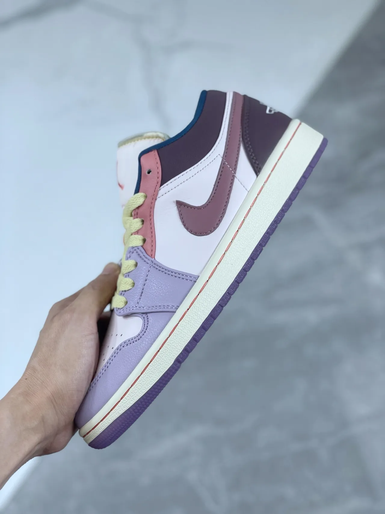 Air Jordan Chaussures Lifestyle Violet Rose Basse Perforée à l'orteil 9