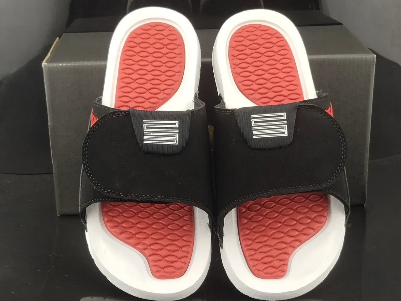 Air Jordan Slide কালো সাদা লাল সুয়েড 5