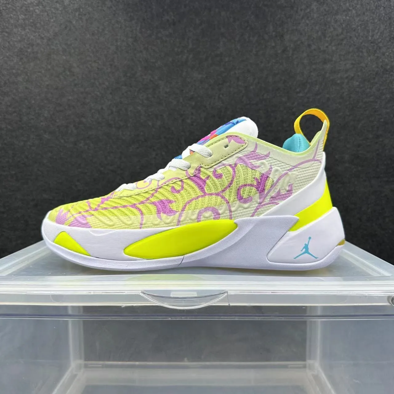 Air Jordan XXXVIII সবুজ বেগুনি এমব্রয়ডারি করা নিট আপার অসমমিত স্কাল্পটেড মিডসোল বাস্কেটবল জুতো 2