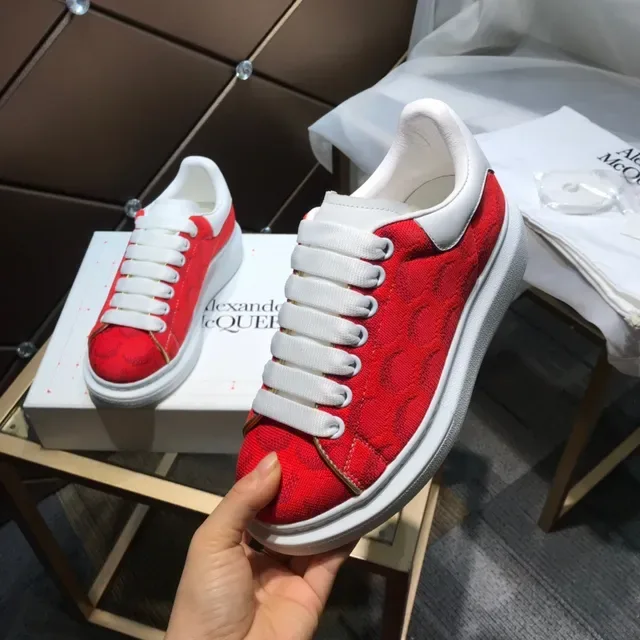 Alexander McQueen 超大号 红色提花 休闲运动鞋 2