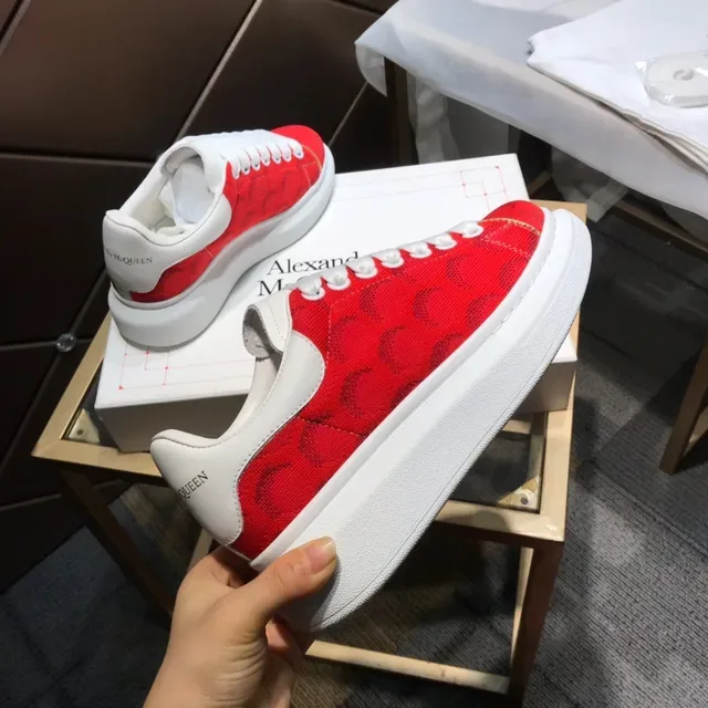 Alexander McQueen 超大号 红色提花 休闲运动鞋 5