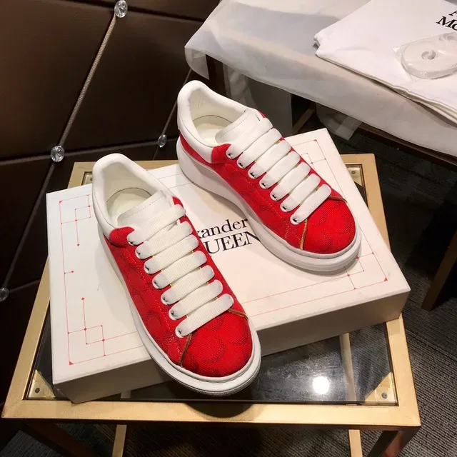 Alexander McQueen 超大号 红色提花 休闲运动鞋 7