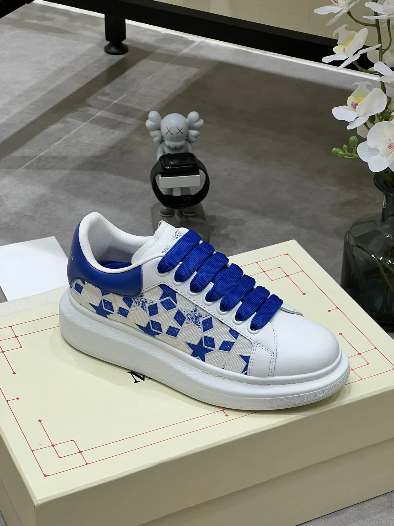 Alexander McQueen Oversized Sneaker White and Royal Blue Lifestyle Sneakers 4