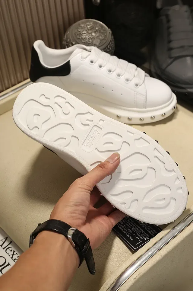 Alexander McQueen Oversized Sneaker White Black Platform Sole Studded Toe Cap Lifestyle Sneakers 6