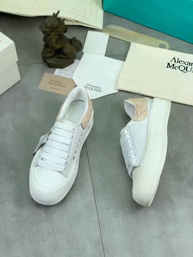 Alexander McQueen Oversized Sneaker White Gold Silhouette Glitter Heel Tab Lifestyle Sneakers 5
