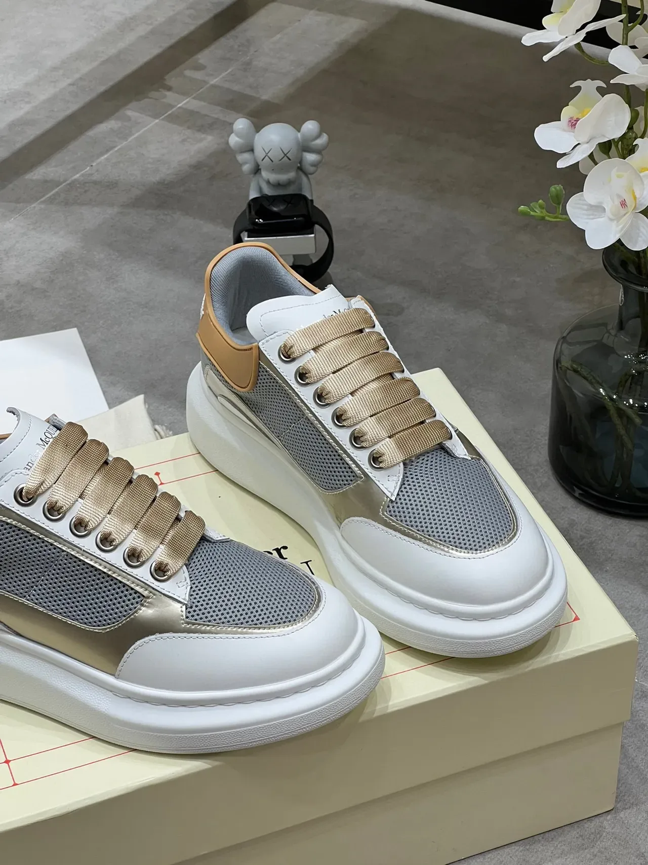 Alexander McQueen Oversized Sneaker White Gray Beige Lifestyle Sneakers 6
