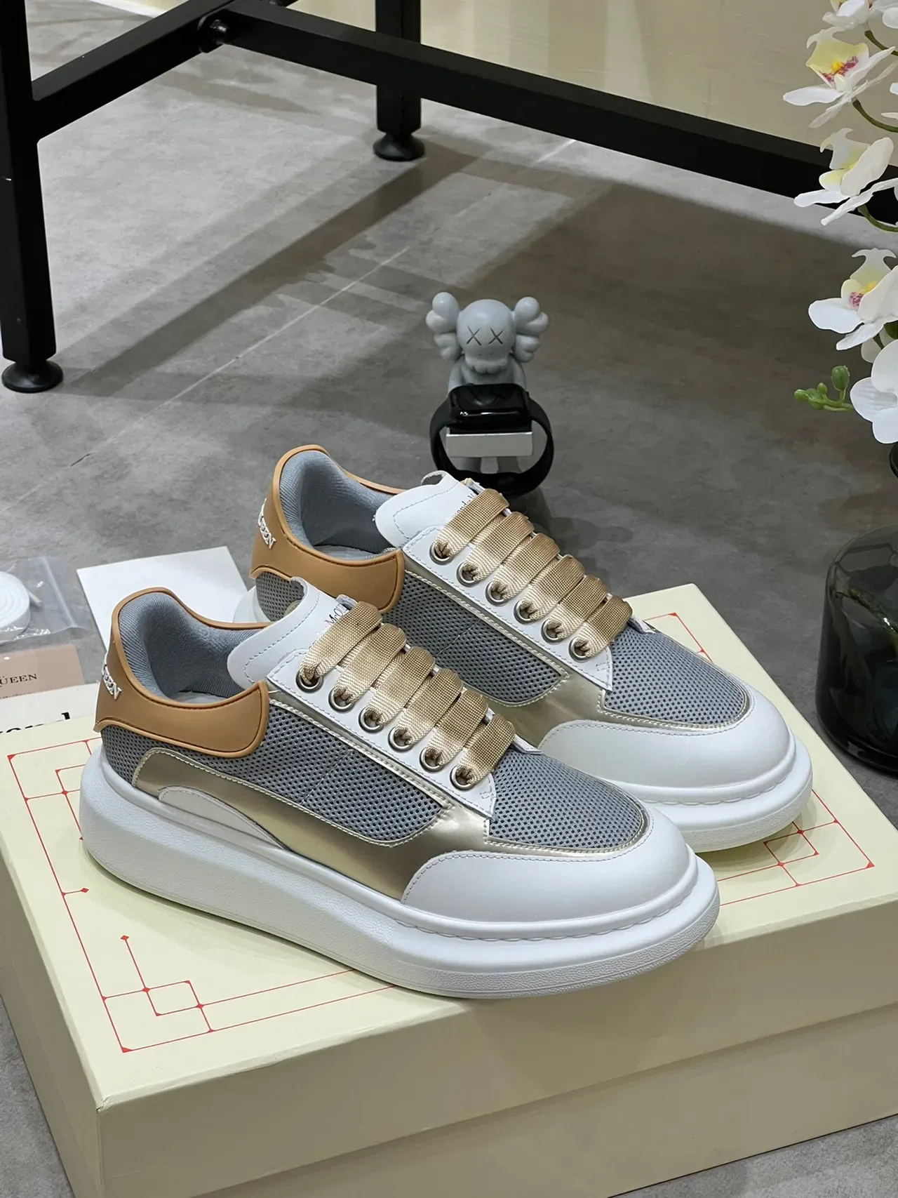 Alexander McQueen Oversized Sneaker White Gray Beige Lifestyle Sneakers 9