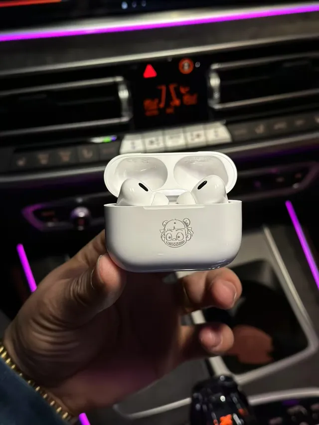 Apple AirPods Pro (2nd generation) White نصائص أذن سيليكونية بتصميم ساق مدمج TWS Earbuds 7