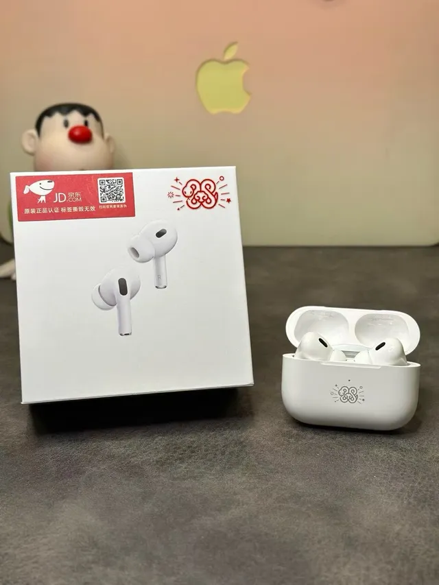 Apple AirPods Pro (2nd generation) White نصائص أذن سيليكونية بتصميم ساق مدمج TWS Earbuds 11