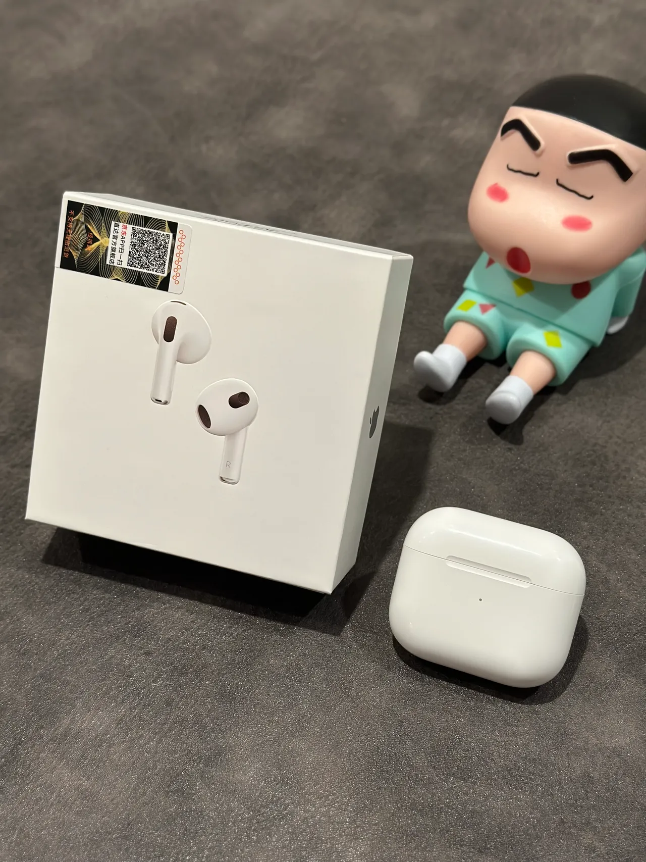 Apple AirPods সাদা স্টেম-স্টাইল ওপেন-ফিট TWS ইয়ারবাডস 3