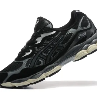 ASICS 黑灰色分层合成笼几何切口细节跑鞋