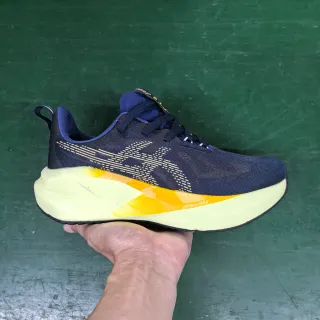 ASICS FF Blast MAX Navy and Yellow 跑步鞋