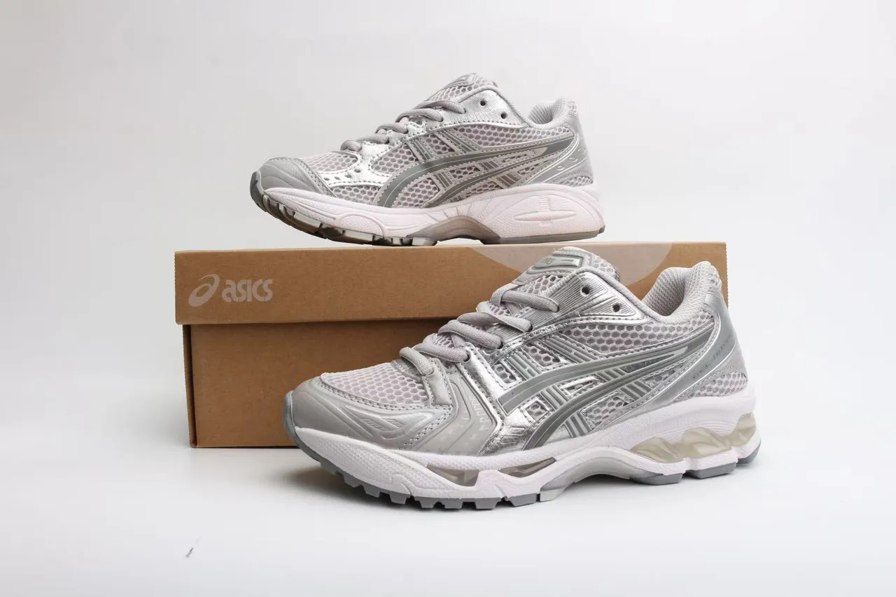 ASICS Gel-Kayano Argent métallique Chaussures de course 3
