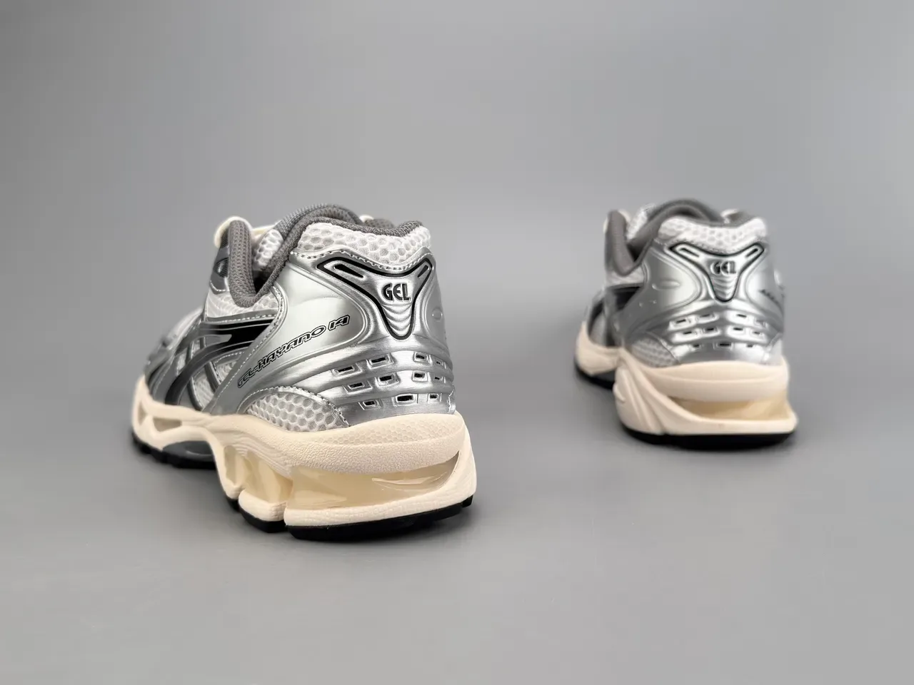 ASICS Gel-Kayano Silver Black Cream Running Shoes 6