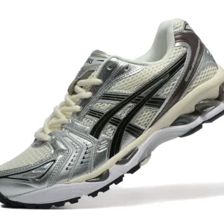 ASICS Gel-Kayano 银色奶油黑色跑鞋