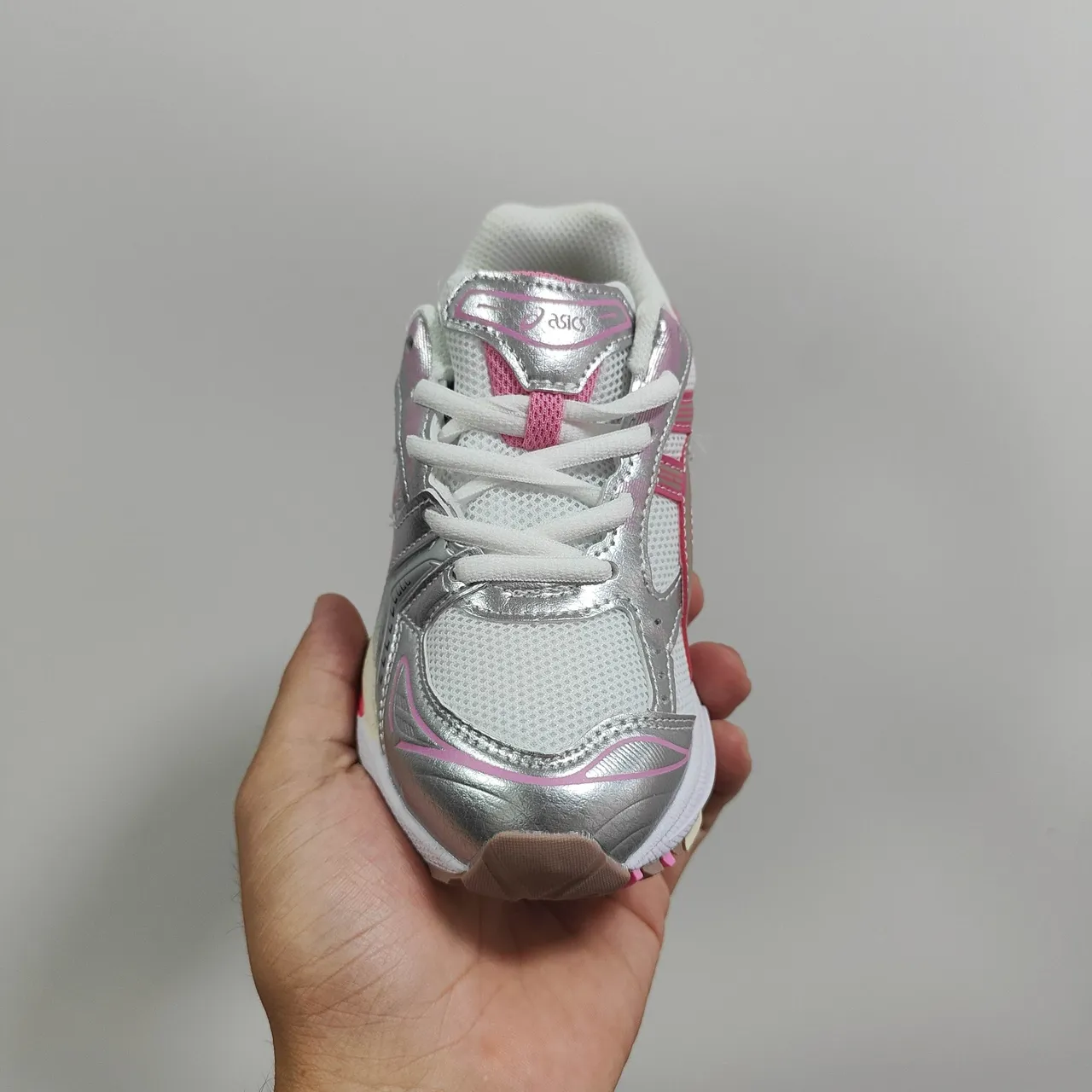 ASICS Silver Black Metallic Upper Mesh And Synthetic Overlays Running Shoes 15
