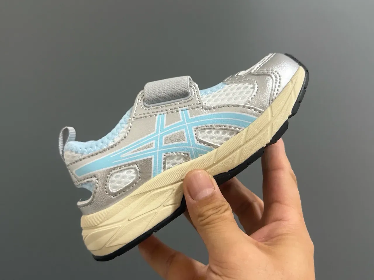 ASICS 银蓝色 网面鞋面 双魔术贴鞋带 生活方式运动鞋 24