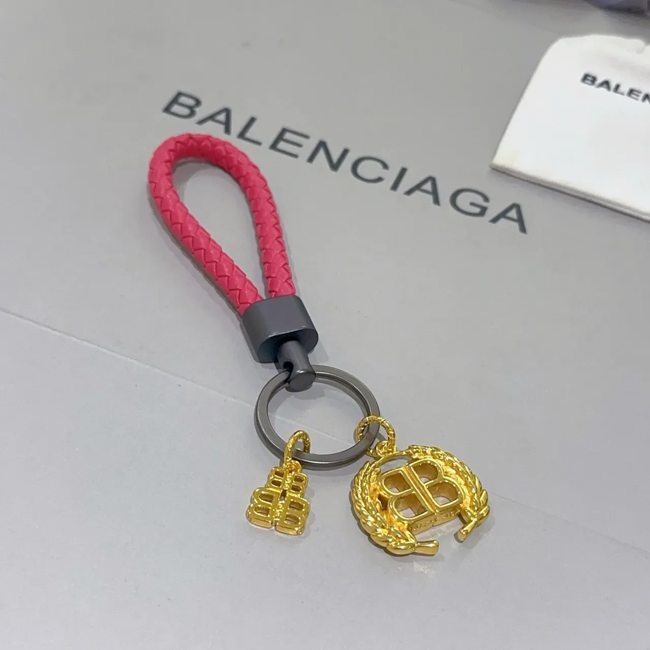 Balenciaga BB Dourado Rosa Cinta Trançada Charm Laurel Duplo B Bracelete 5