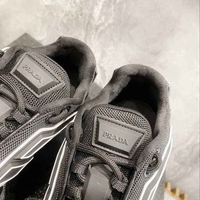 Balenciaga Defender Black White Lug Sole Geometric Piping Chunky Sneakers 4