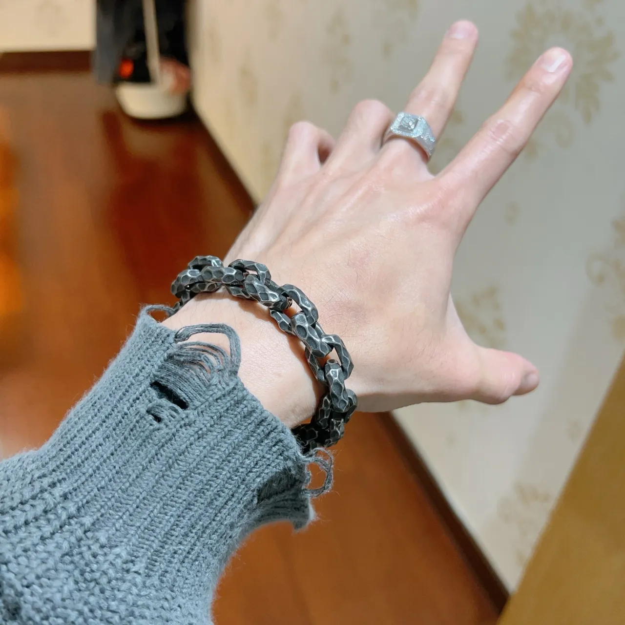 Balenciaga Chaîne Martelée Argent Oxydé Bracelet 4