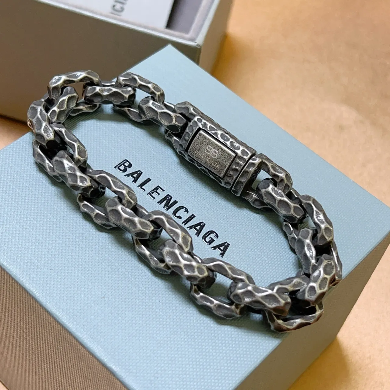 Balenciaga Chaîne Martelée Argent Oxydé Bracelet 5
