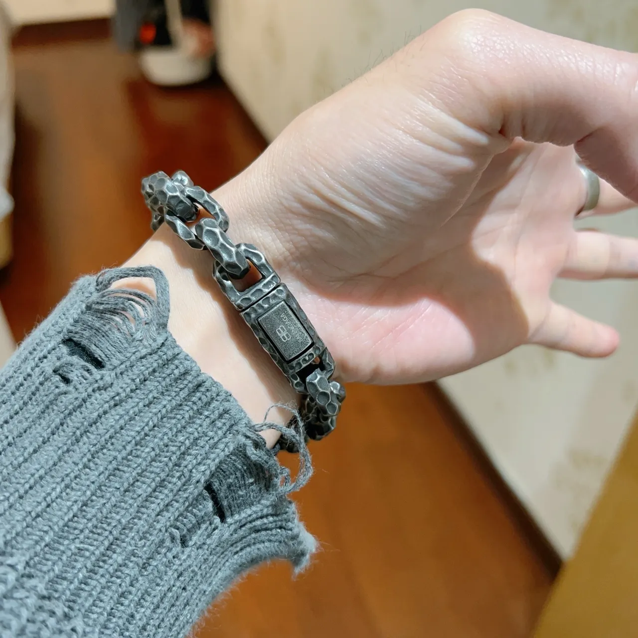 Balenciaga Chaîne Martelée Argent Oxydé Bracelet 7