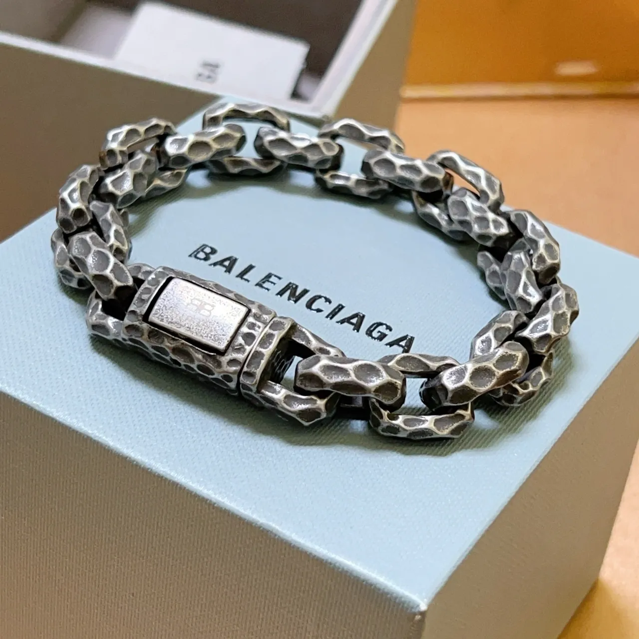 Balenciaga Chaîne Martelée Argent Oxydé Bracelet 9