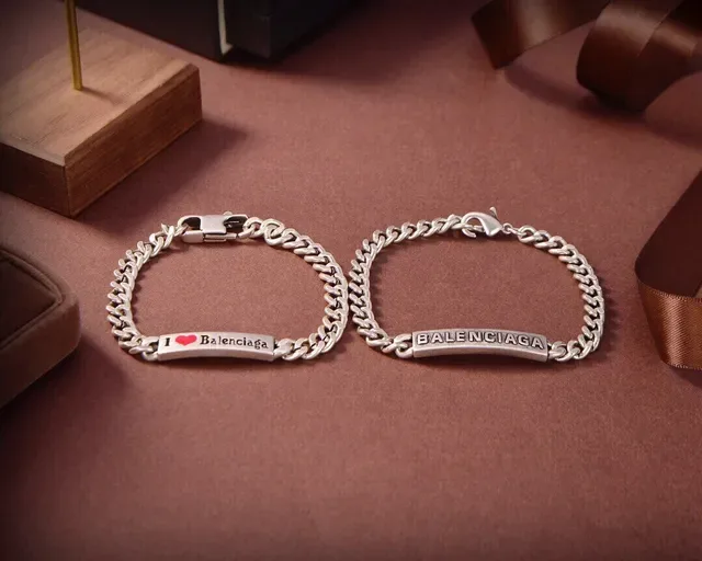 Balenciaga I Love Balenciaga Engraved Curb-Link Chain Bracelet 2