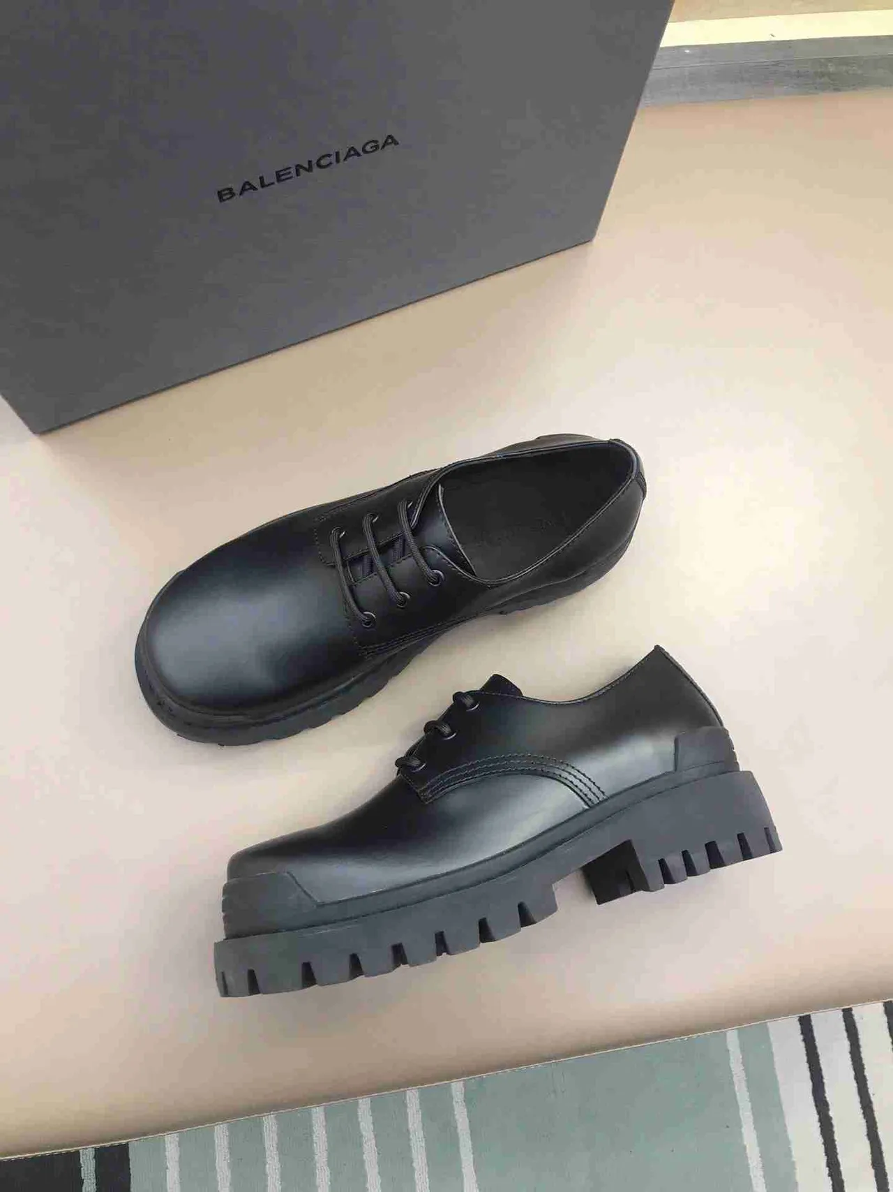 Balenciaga أوكسفورد أسود جلد ناعم سوليوغ سميك أحذية أوكسفورد 2