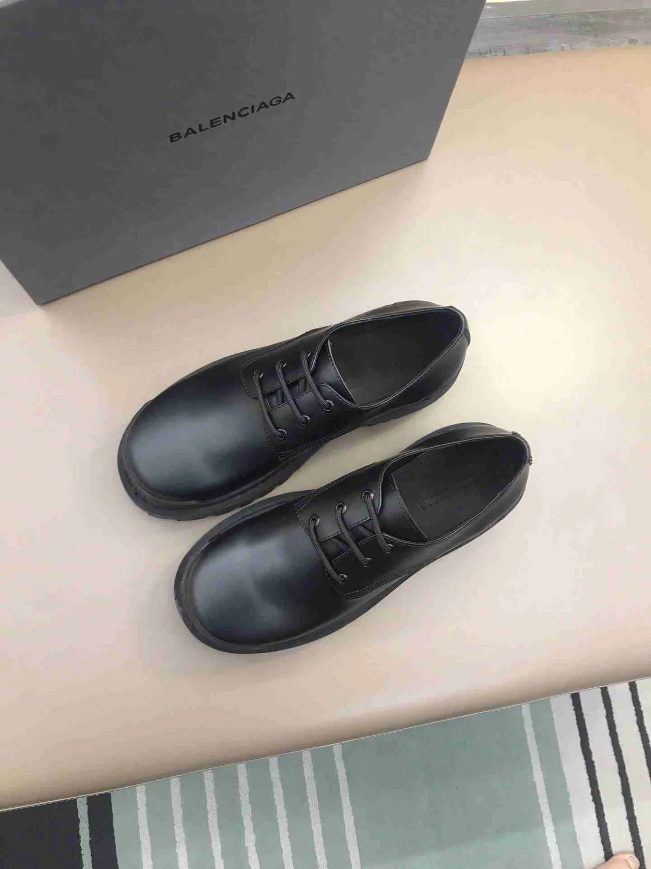 Balenciaga أوكسفورد أسود جلد ناعم سوليوغ سميك أحذية أوكسفورد 3