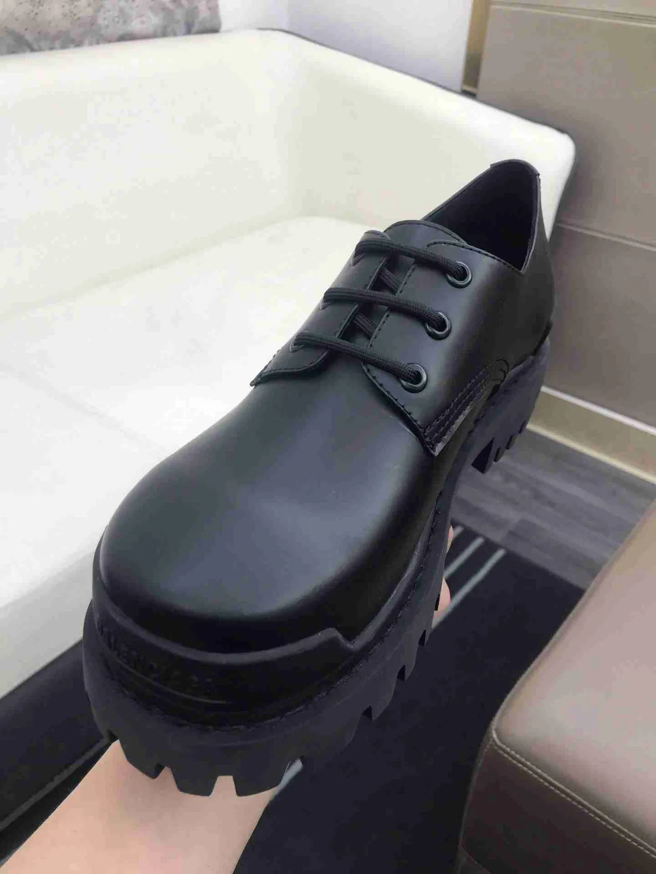 Balenciaga أوكسفورد أسود جلد ناعم سوليوغ سميك أحذية أوكسفورد 4