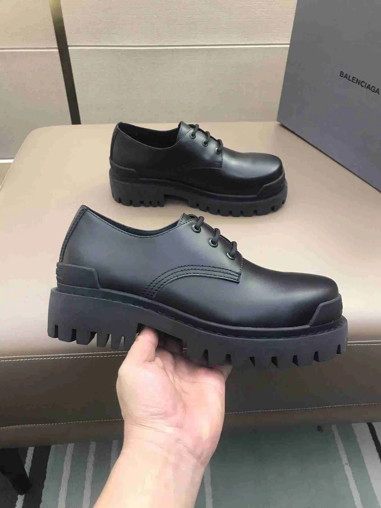 Balenciaga أوكسفورد أسود جلد ناعم سوليوغ سميك أحذية أوكسفورد 7