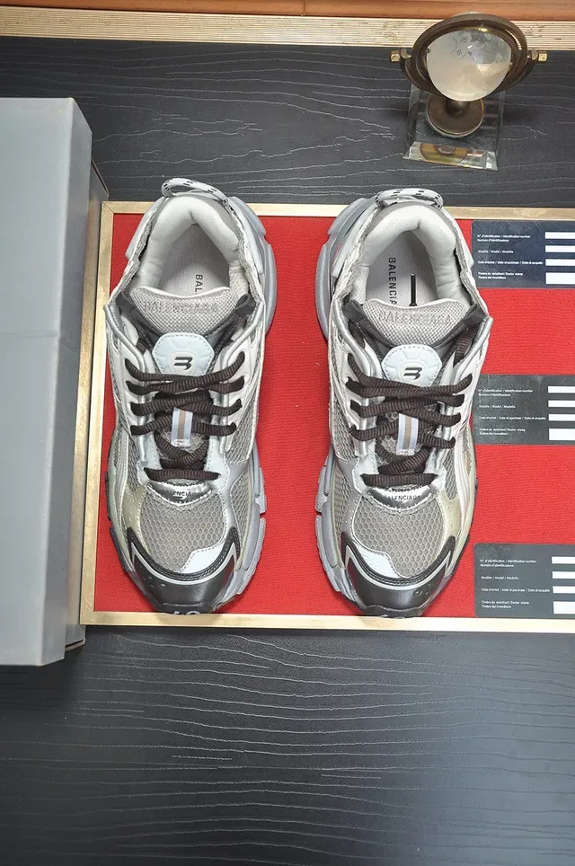 Balenciaga Runner Light Gray and Black Chunky Sneakers 3
