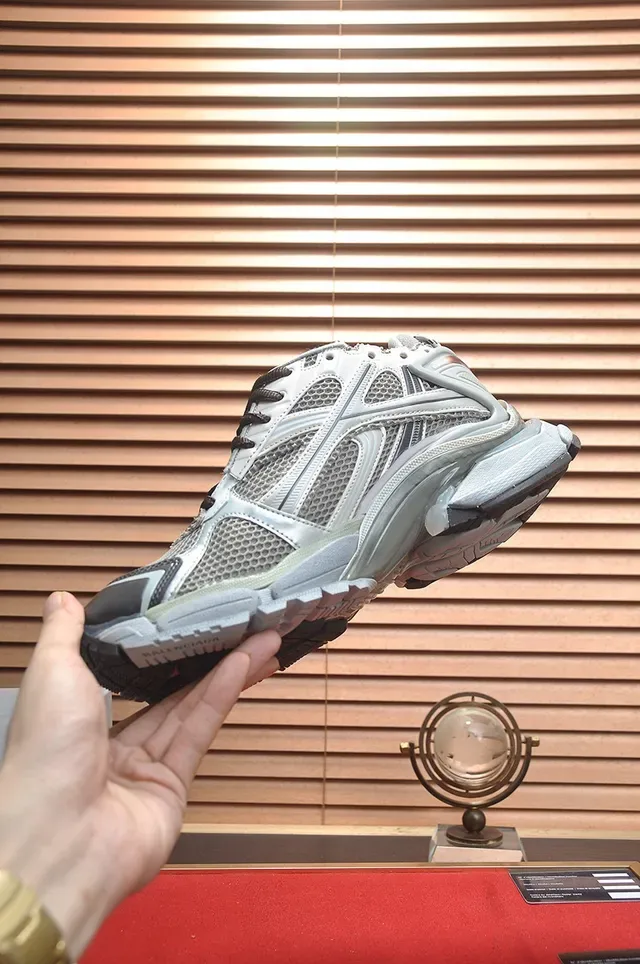 Balenciaga Runner Light Gray and Black Chunky Sneakers 5