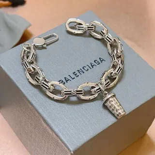Balenciaga Bracelet Chaîne à Maillons Épaisses Argentées Noires avec Détails