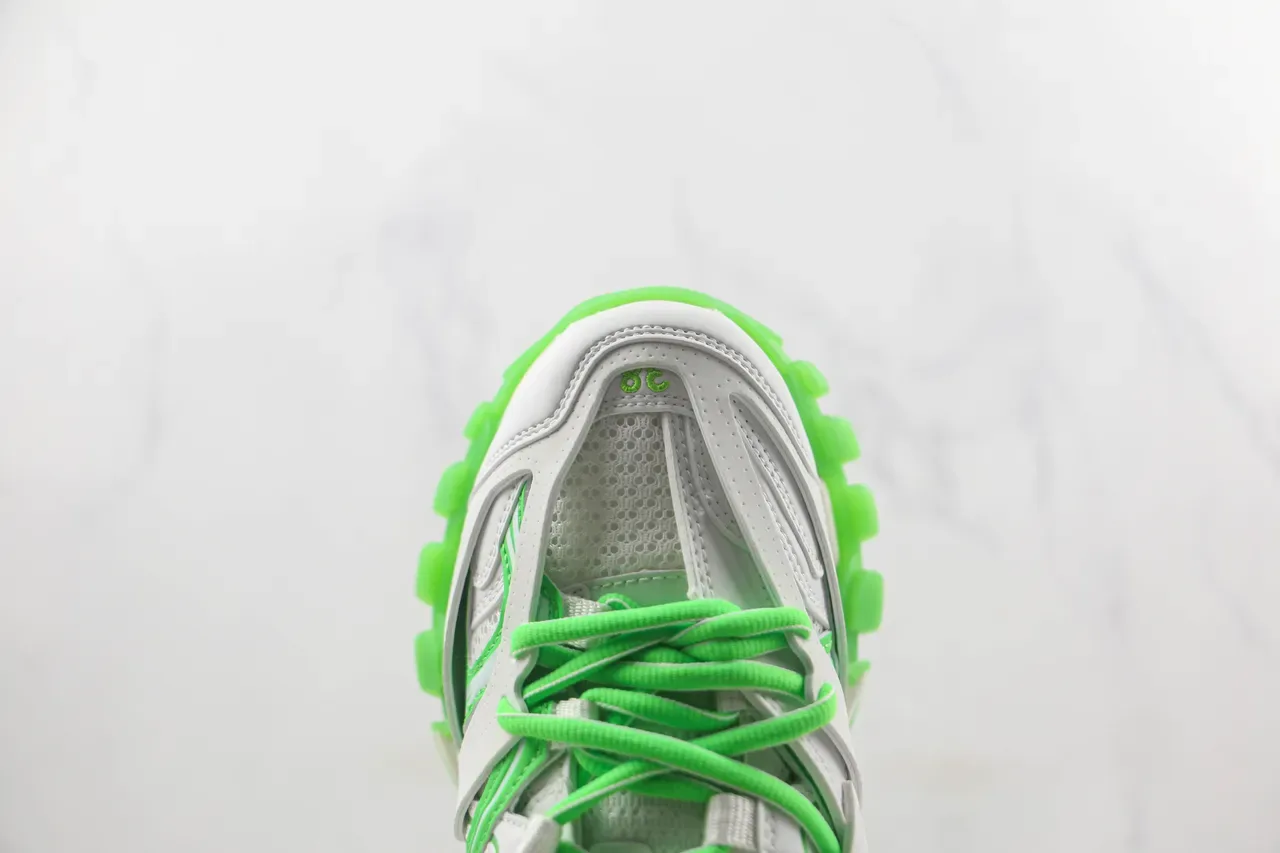 Balenciaga Track Trainer হোয়াইট এবং নিওন গ্রিন চাঙ্কি স্নিকার্স 6