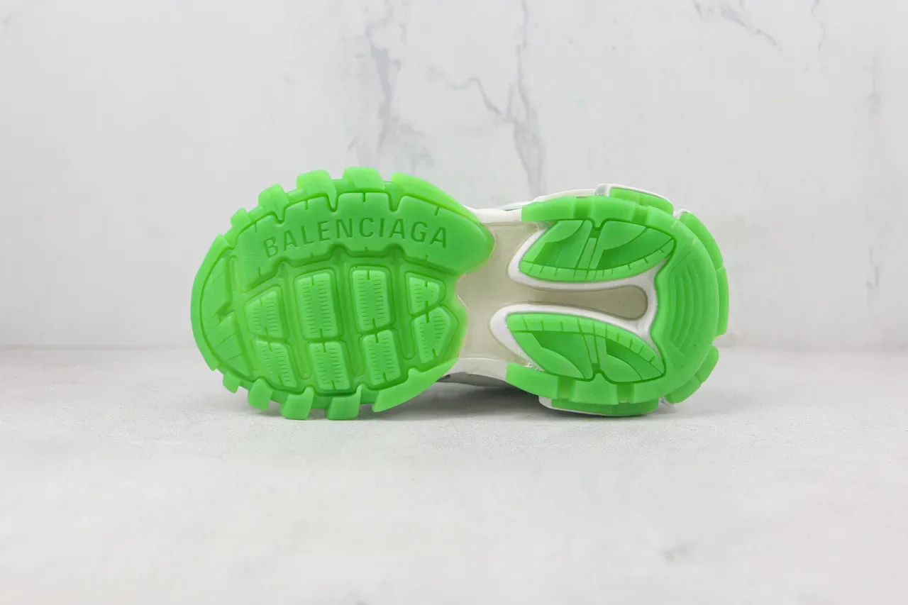 Balenciaga Track Trainer হোয়াইট এবং নিওন গ্রিন চাঙ্কি স্নিকার্স 8