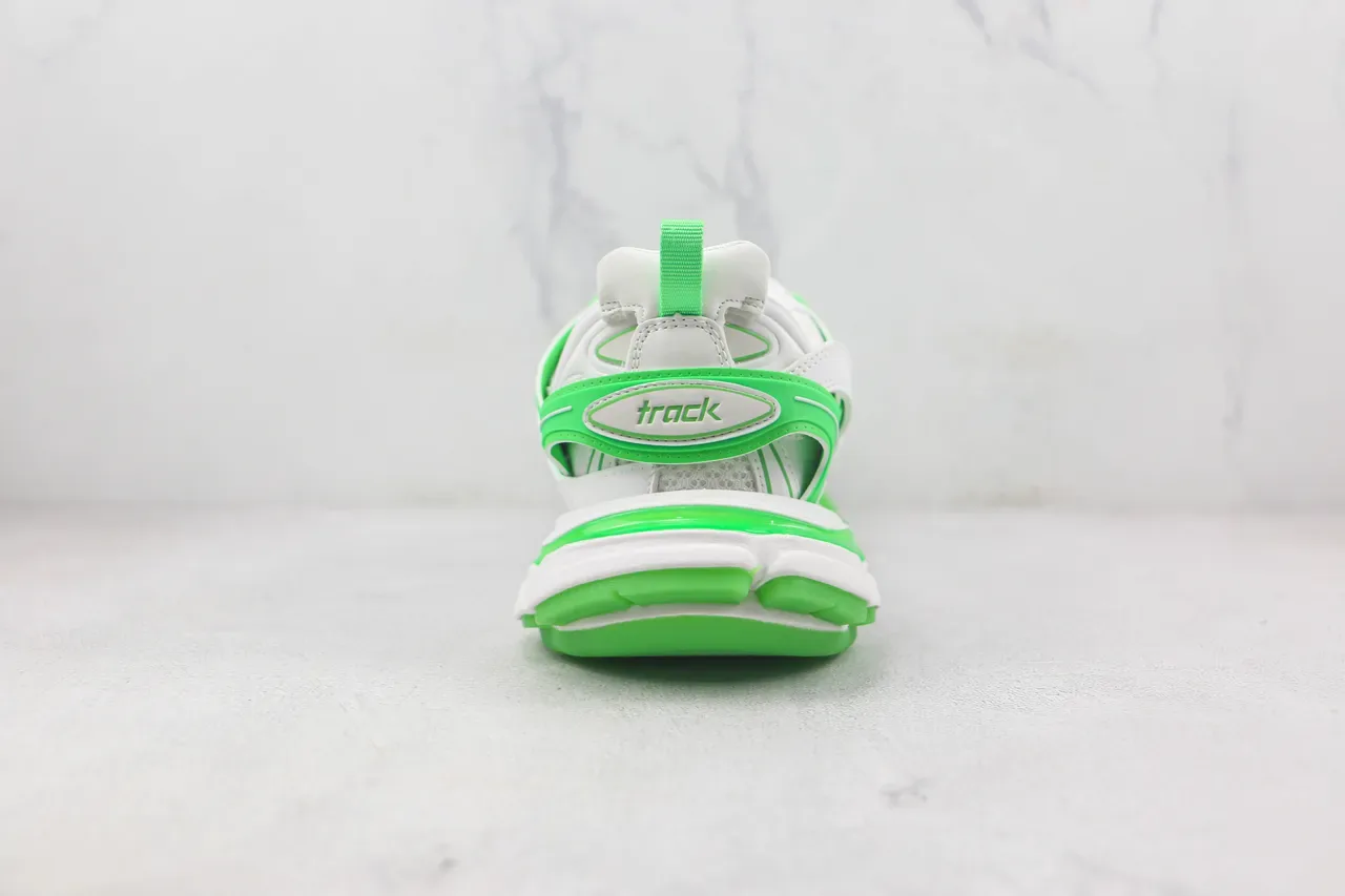 Balenciaga Track Trainer হোয়াইট এবং নিওন গ্রিন চাঙ্কি স্নিকার্স 9