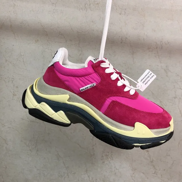 Balenciaga Triple S ফুসিয়া পিঙ্ক ইয়েলো গ্রে চাঙ্কি স্নিকার 5