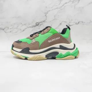 Balenciaga Triple S हरा भूरा मोटी सोल वाली स्नीकर
