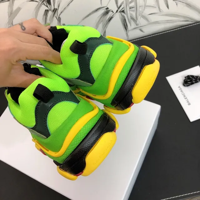 Balenciaga Triple S नियोन हरा पीला मोटी स्नीकर्स 4