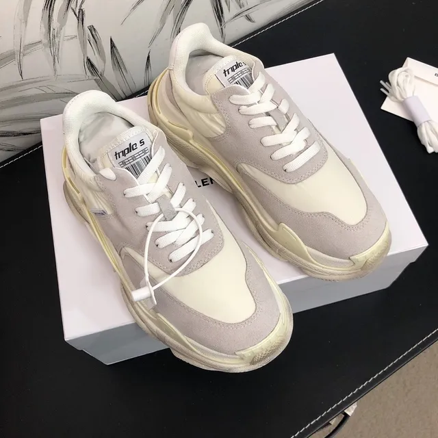 Balenciaga Triple S Off-White Beige zapatillas chunky 2
