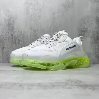 Balenciaga Triple S baskets chunky blanches et vert néon