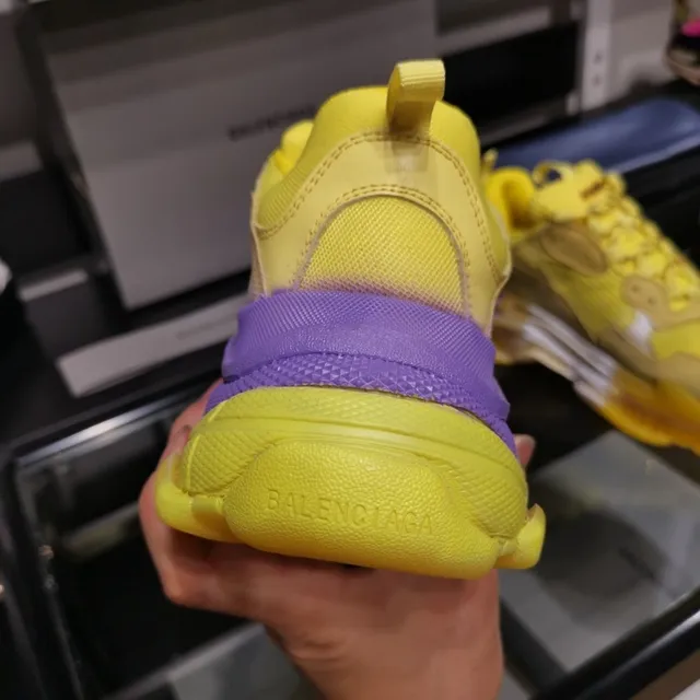 Balenciaga Triple S Jaune Violet Rouge Taches de peinture Sneakers à semelle épaisse 5