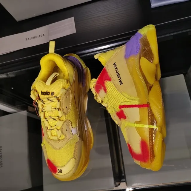 Balenciaga Triple S Jaune Violet Rouge Taches de peinture Sneakers à semelle épaisse 9