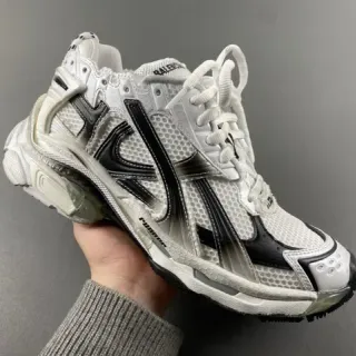 Balenciaga সাদা কালো প্ল্যাটফর্ম সোল লেয়ার্ড মেশ এবং সিন্থেটিক ওভারলে চাঙ্কি স্নিকার