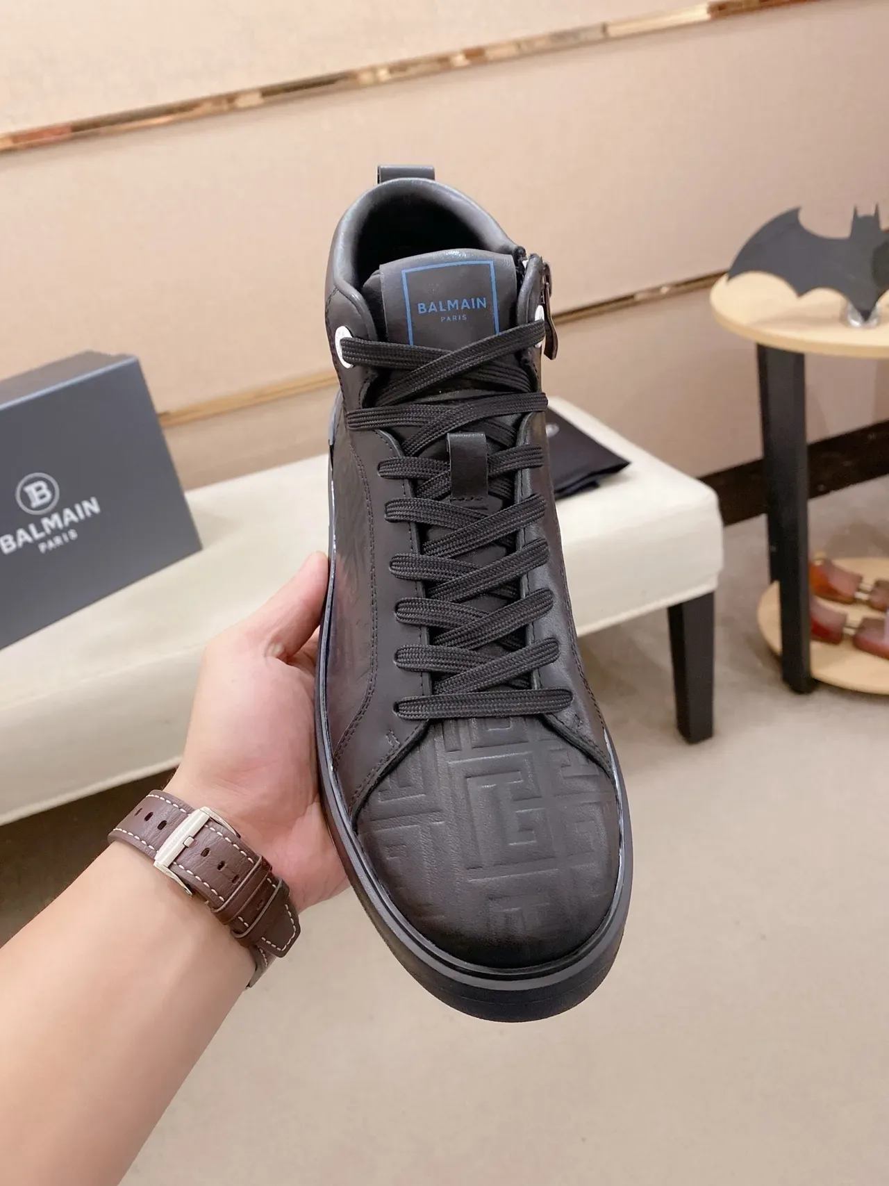 Balmain B-Court Sneaker Lifestyle Preto High-Top Embossed Greek Key 5