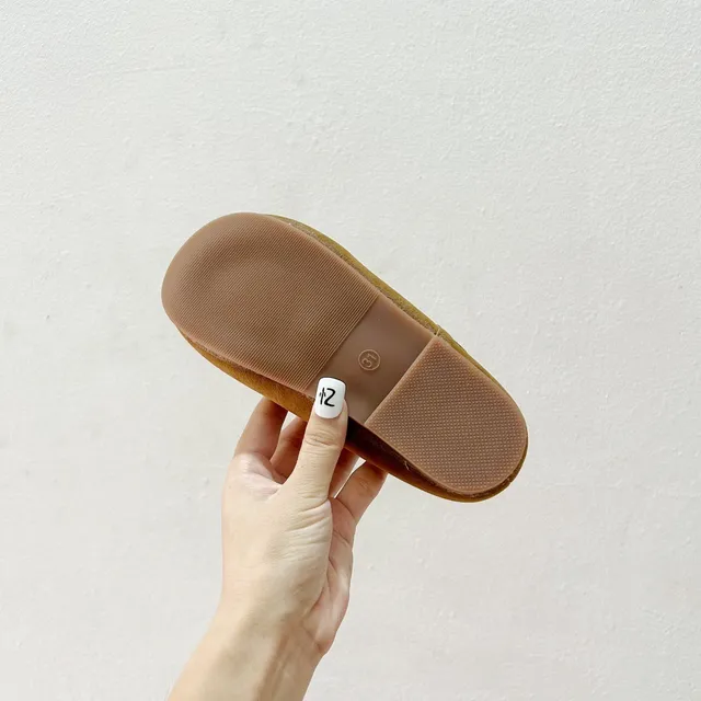 Birkenstock Boston বাচ্চাদের সুয়েড শিয়ারলিং-লাইন্ড লোফার্স 11